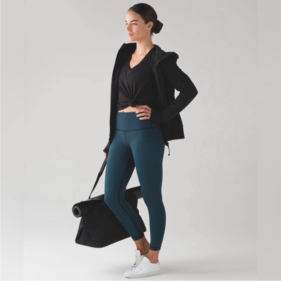 lululemon athletica Pants - Lululemon High Times Pant (Luxtreme) Score Jacquard Black Indian Ocean Size 4